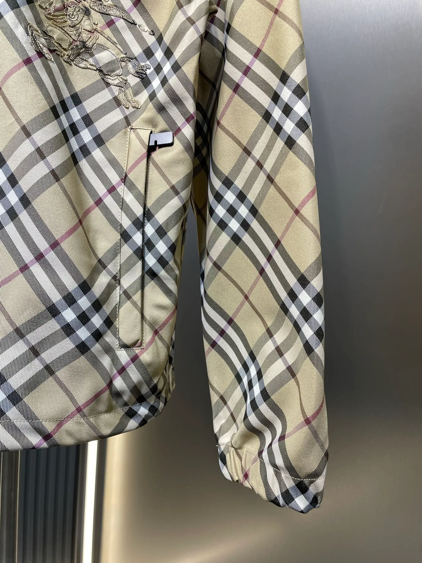 burberry 🌟【 Original】 25ss \r \r burberry \r \r \r \r Same Style\ Khaki Dark Blue \ Size：s m l xl